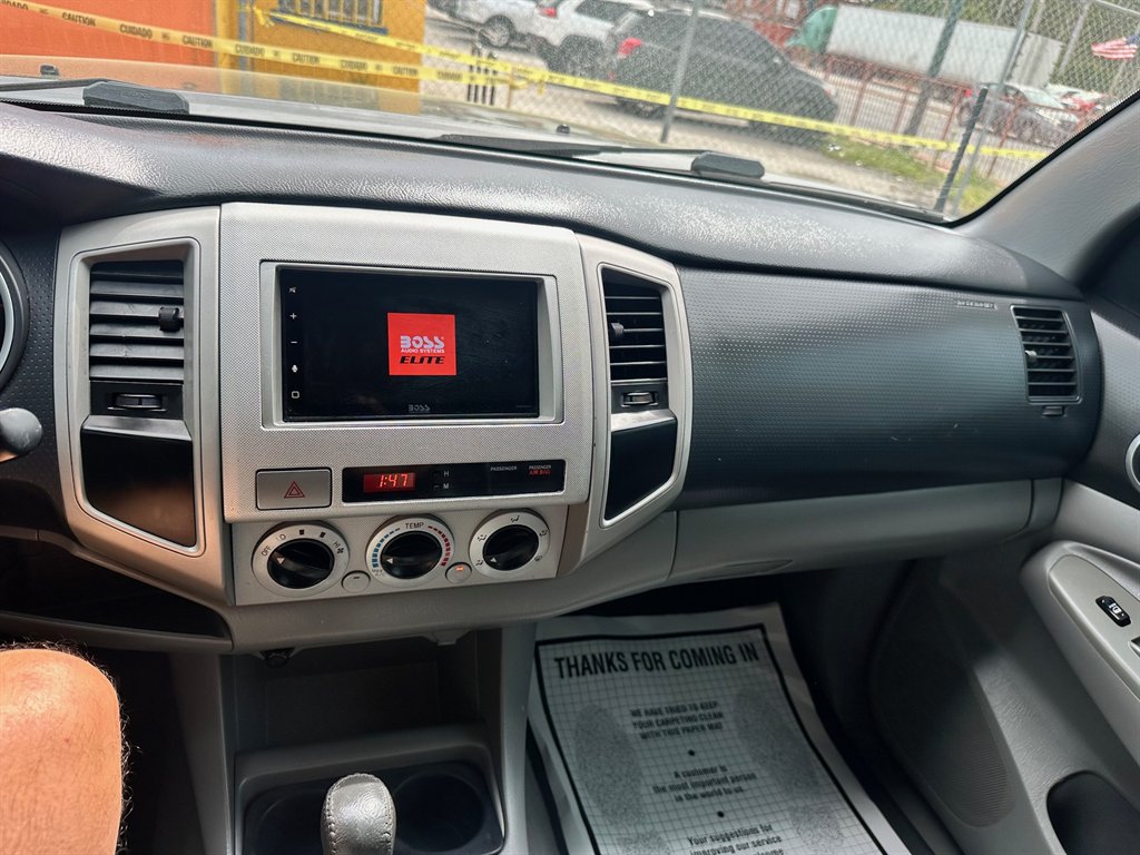 2011 Toyota Tacoma PreRunner - Photo 15