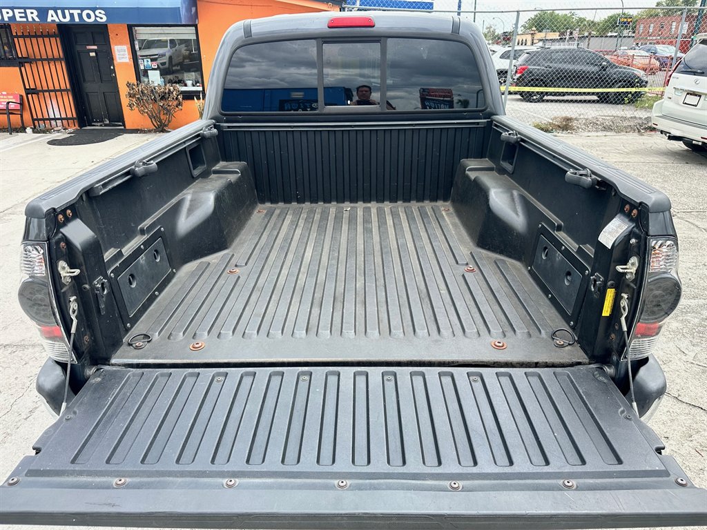 2011 Toyota Tacoma PreRunner - Photo 18