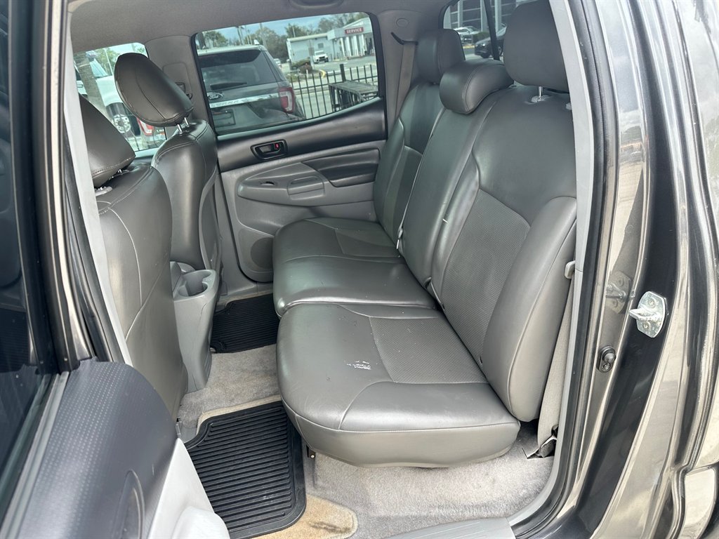 2011 Toyota Tacoma PreRunner - Photo 11
