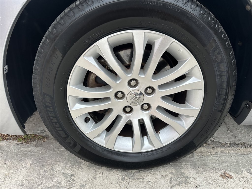 2016 Toyota Sienna XLE Premium - Photo 24