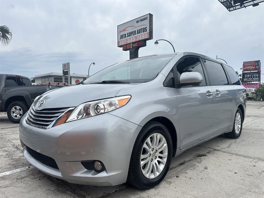 2016 Toyota Sienna
