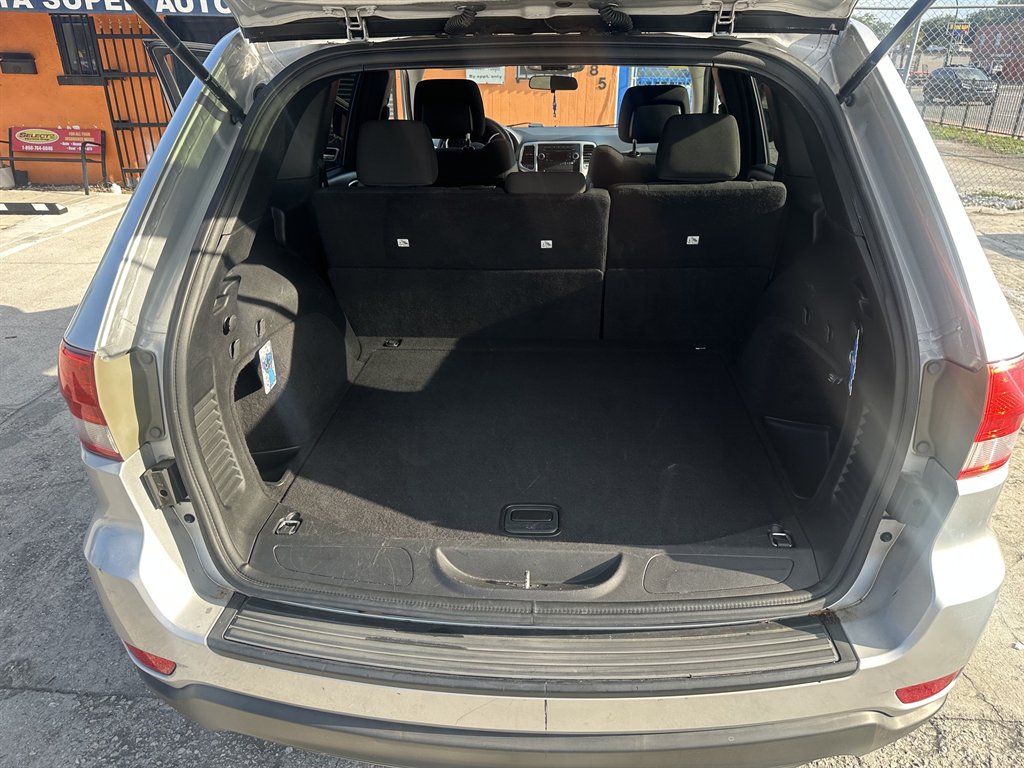 2011 Jeep Grand Cherokee Laredo - Photo 16