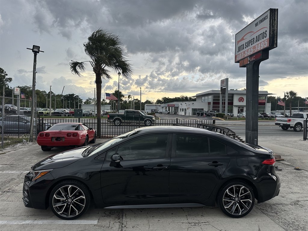 2021 Toyota Corolla SE - Photo 9