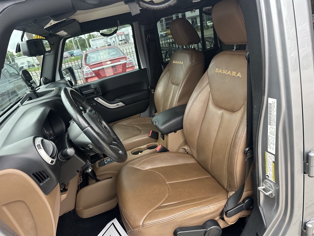 2014 Jeep Wrangler Unlimited Sahara - Photo 10